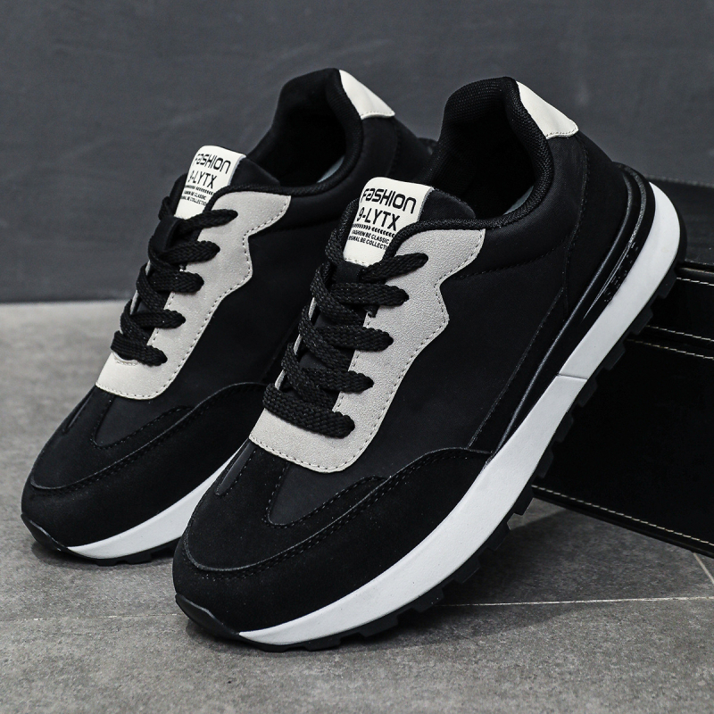 Vyriški batai su storu padu, viršutinis: oda + tinklas, nosies forma: apvali, kulno aukštis: vidutinis 3–5 cm, užsegimas raišteliais, blauzdos aukštis: vidutinis 3–7 cm