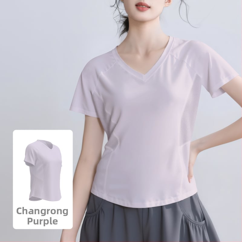 Kvėpuojantis atgalinės tinklinės konstrukcijos sportinis marškinėliai bėgimui ir jogai; laisvas kirpimas; audinys: poliesteris + spandeksas; sudėtis 88% poliesteris, 12% spandeksas; rankovės ilgis 25–29 cm; ilgis 55–65 cm