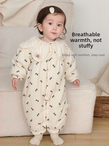 Kūdikio žieminis medvilninis bodis mergaitėms, ilgomis rankovėmis, be gobtuvių, storas pamušalas; pamušalas 100% medvilnė; išorė 97% poliesteris 3% elastanas; priekis užsegamas spaustukais