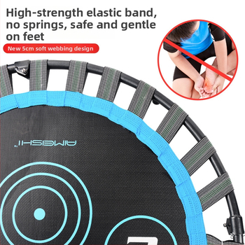 Mājas lietošanai paredzēts trampolīns, iekštelpu kompaktais modelis pieaugušajiem; tērauda rāmis un lentes virsma; universāla lietošana