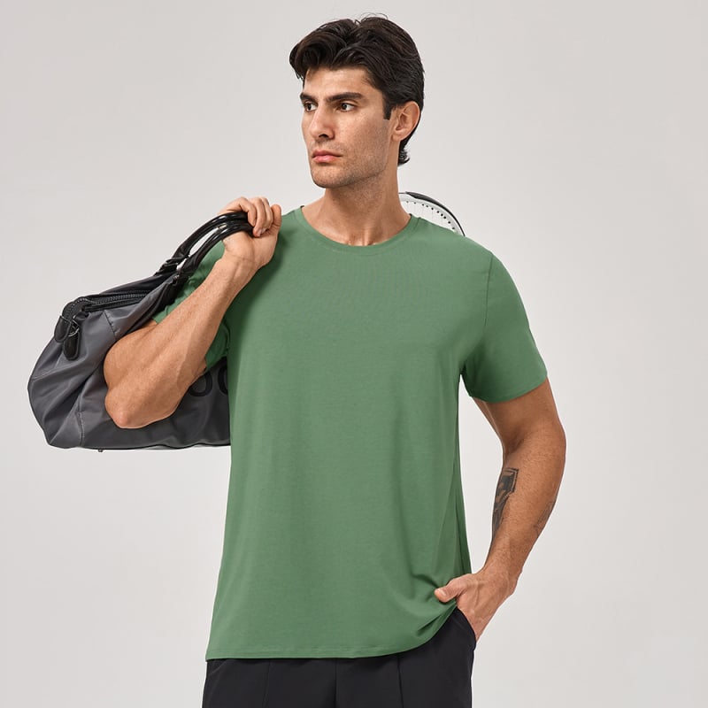 Muška sportska majica od modalnog materijala, prozračna i brzo sušeća, slobodnog kroja, kratki rukavi, okrugli izrez, za trčanje i trening