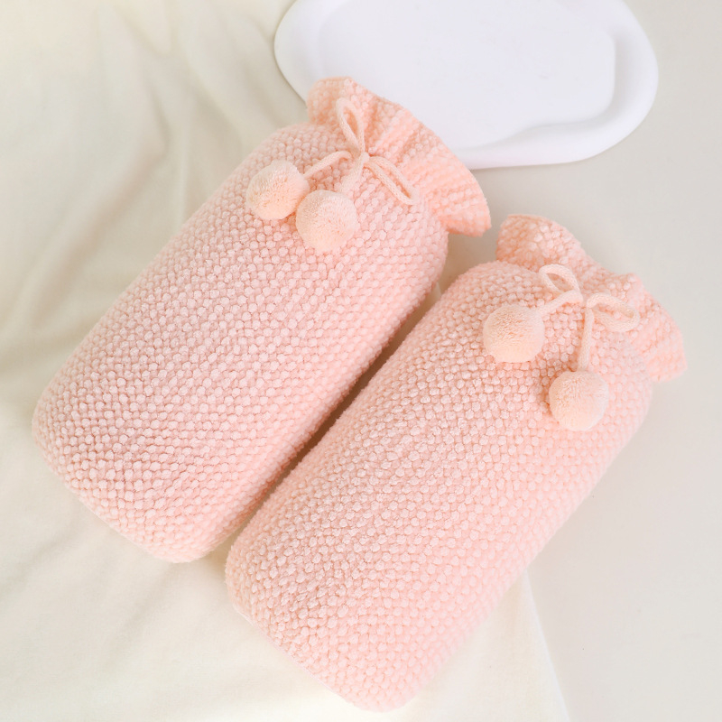 Rokas piedurknes - samts, izšūtas detaļas, noturīgas pret traipēm, sievietēm, rudens–ziema (DXT148)