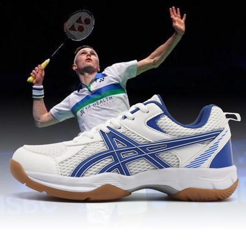 Badmintono bateliai – kvėpuojantis tinklinis viršus, guminė išorinė danga, guminė vidurinė dalis, žemas kulnas