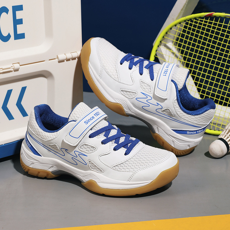 Vaikiški badmintoniniai bateliai, kvėpuojanti tinklinė viršutinė dalis, gumine pada, gumine vidurinė pada, apvalus pirštas