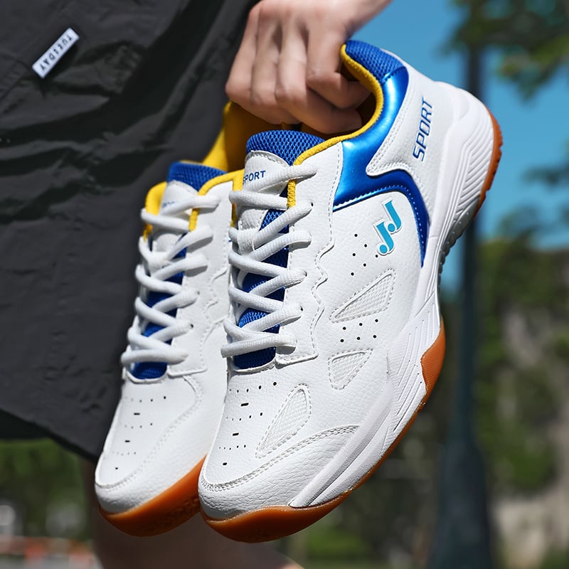 Unutarnje tenisice za tenis, prozračna mrežasta podstava, gornji dio od sintetičke kože + pletene, gumena potplat, nizak kroj, vezice, model M985