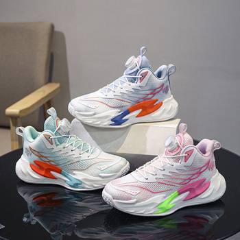 Bērnu sporta apavi badmintonam un galda tenisam, unisex, elpojošs tīklu augšpuse, EVA zole (Vecums 7–16 gadi; Augšpuse: elpojošs tīkls; Zole: EVA; Iekšējā/ ārējā lietošana; Unisex)