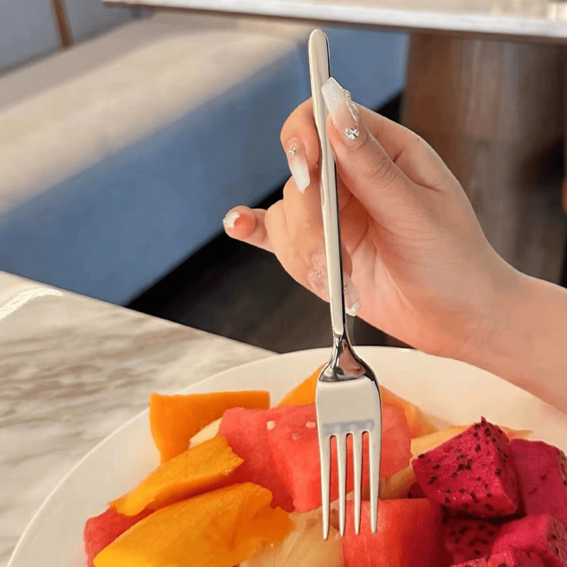 Set vilica za voće od 201 nehrđajućeg čelika, ručna izrada, ogledno poliranje, uključuje vilice za voće, vilicu za tortu i štapiće za voće, novi kineski stil