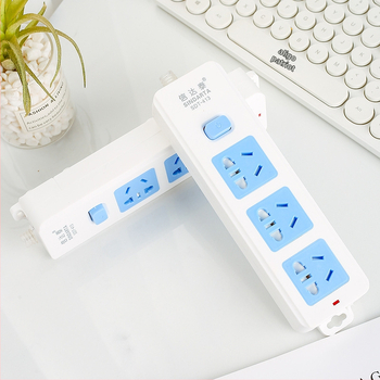 Be kabelio plėtinys su 3 lizdais ir jungikliu, su fiksuotu kabliu, biurui