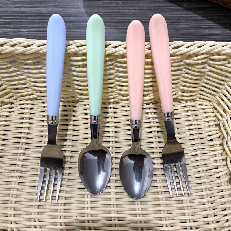 Dječji metalni set žlice i vilice - bez logotipa - pogodan za djecu - izlazi u proljeće 2013