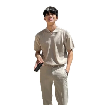 Πόλο πουκάμισο – Κορεάτικο στυλ, κοντό μανίκι, άνετη γραμμή, λεπτό ύφασμα