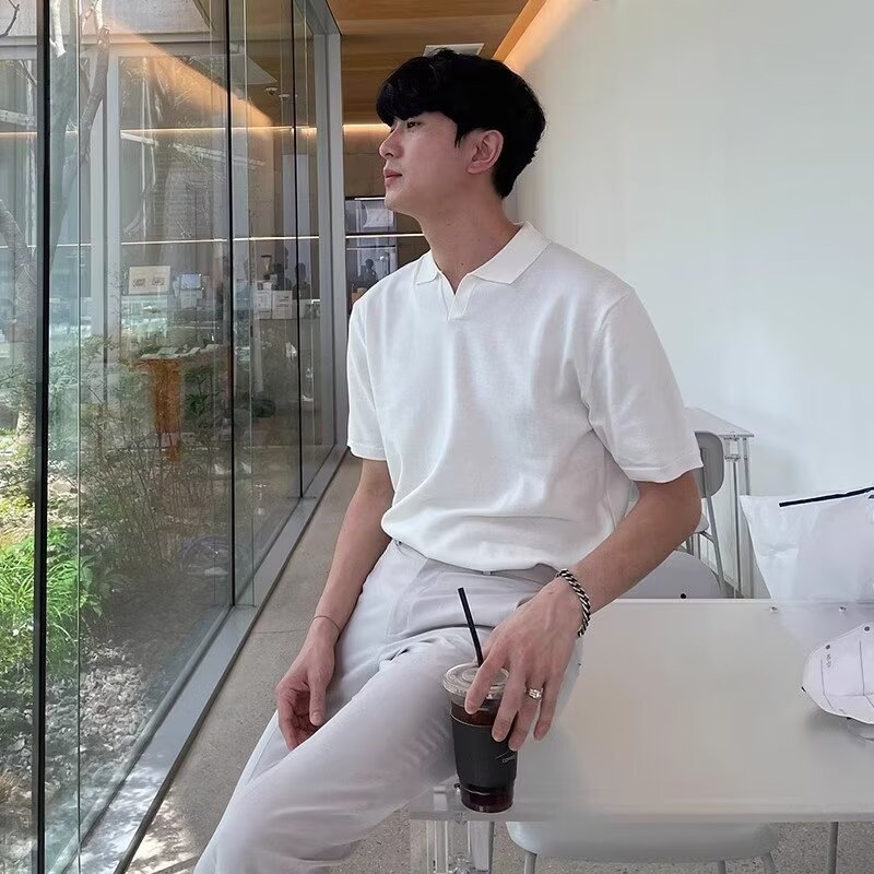 Πόλο πουκάμισο – Κορεάτικο στυλ, κοντό μανίκι, άνετη γραμμή, λεπτό ύφασμα