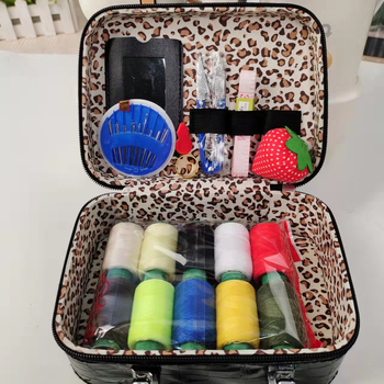 Wangpin adatų ir siuvimo dėžutė – nešiojama, 80 vnt komplektas, retro Pietryčių Azijos stilius