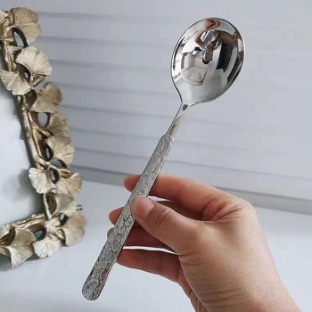 Σετ 3 κουτάλια σε κορεατικό στυλ με μακριά λαβή, χτυπημένη επιφάνεια από ανοξείδωτο ατσάλι, για ενήλικες – δυτικά γεύματα, μοντέρνος μινιμαλιστικός σχεδιασμός