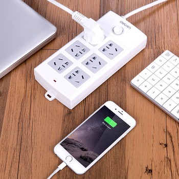 Deli 18206 6 lizdų maitinimo kilpa su 5 m laido, 2500W, ABS korpusas, 250V, biurui/namams