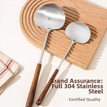 Virtuvės šaukštas iš 304 nerūdijančio plieno, medinė rankenėlė, neprilimpančiai paviršiai, atspari karščiui, ilga rankena