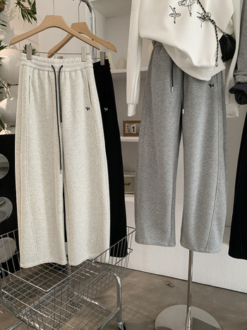 Naiste igapäevased püksid kõrge vöökoht, laia lõikega, pikad, polüester-puuvillasegune kangas, patchwork kujundus