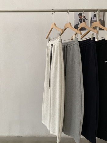 Naiste igapäevased püksid kõrge vöökoht, laia lõikega, pikad, polüester-puuvillasegune kangas, patchwork kujundus