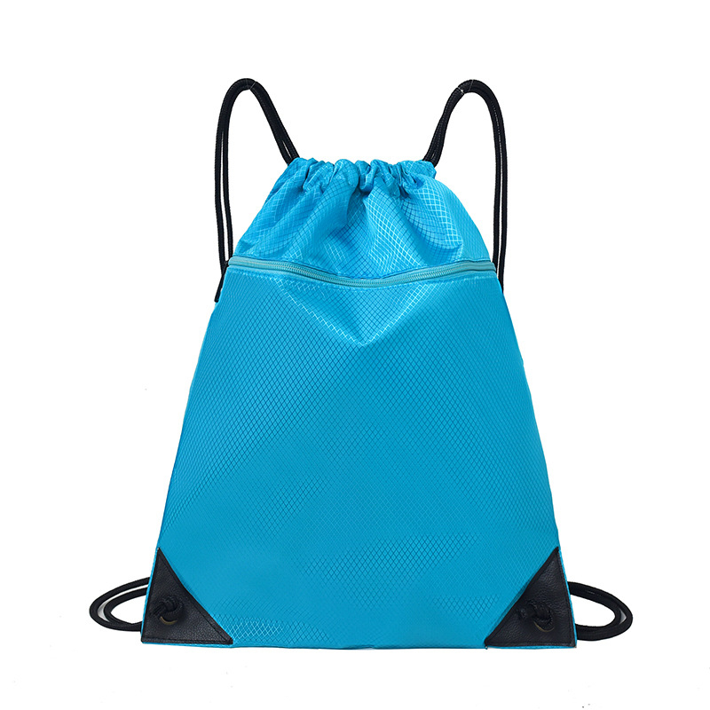 Sportlik kott suure mahutavusega, veekindel, Oxford materjal, kumerad õlarihmad, vooder