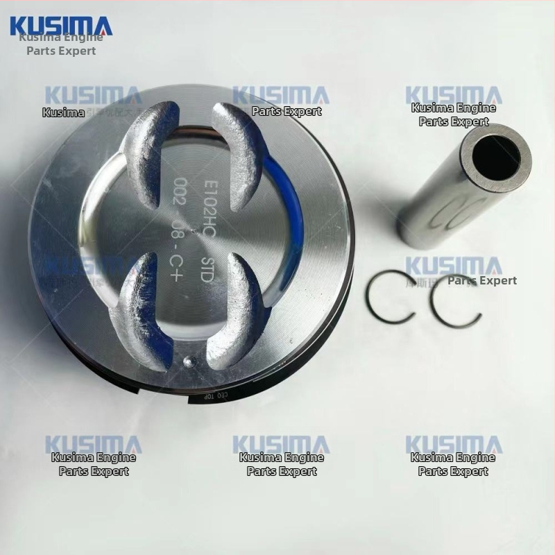 Kusma márkájú pistonkészlet Chevrolet GM 5.7L-hez — 3 gyűrűsáv; Gyűrűk szerkezete: kombinált gyűrű; Gyűrű profilja: hordógyűrű; Anyag: alumíniumötvözet