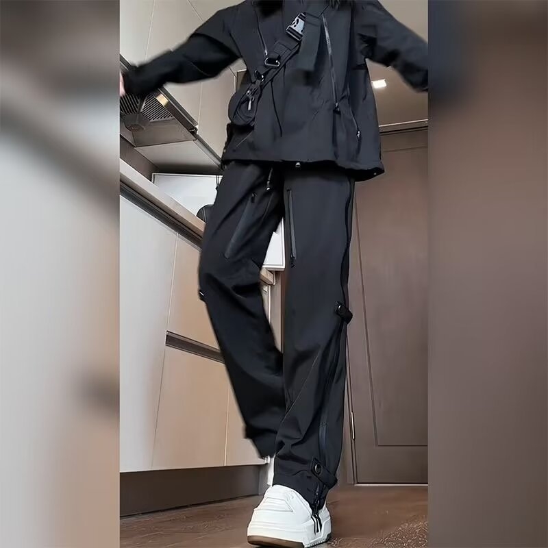 Vīriešu āra ūdensnecaurlaidīgas kalnu bikses, taisa piegrieze, vidējā josta, ar jostu, auklas aizdare