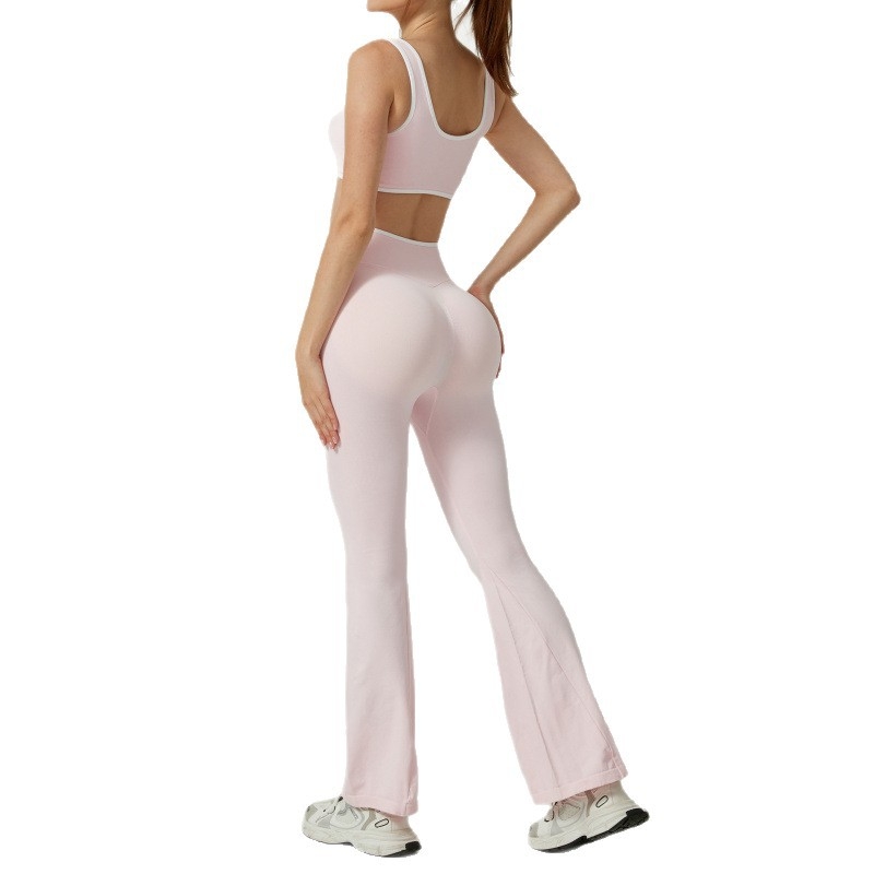 Jooga riietuse komplekt: kõrge vöökohaga legginid risttükk-dizainiga; seljatoega sporttop diamentne kaelusega; ilma varrukateta, vööjoone pikkus; materjal: nailon/spandeks.