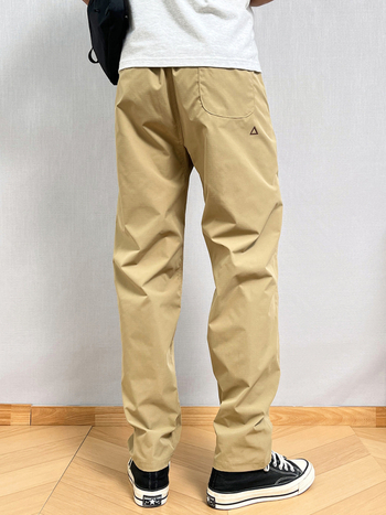 Vīriešu ikdienas taisnu griezumu bikses, vidēja josta, kokvilnas maisījuma audums, mikroelastība, elpojošas un izturīgas