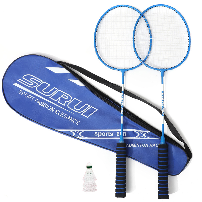 Dviejų raketų badminton komplektas su medvilnine rankena, plieno lydinio rėmas, nailono stygos, svoris 95–100 g, tiesi raketė