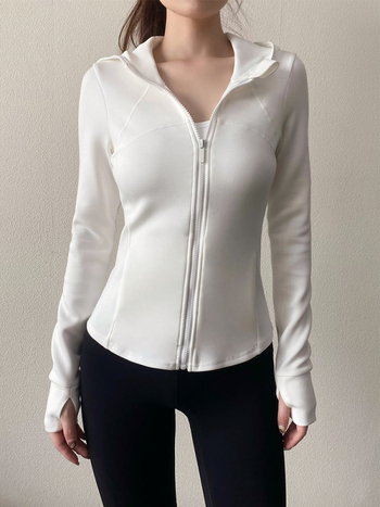 Moteriška kapuciuota sportinė striukė rudenį — ilgomis rankovėmis, 50% medvilnė