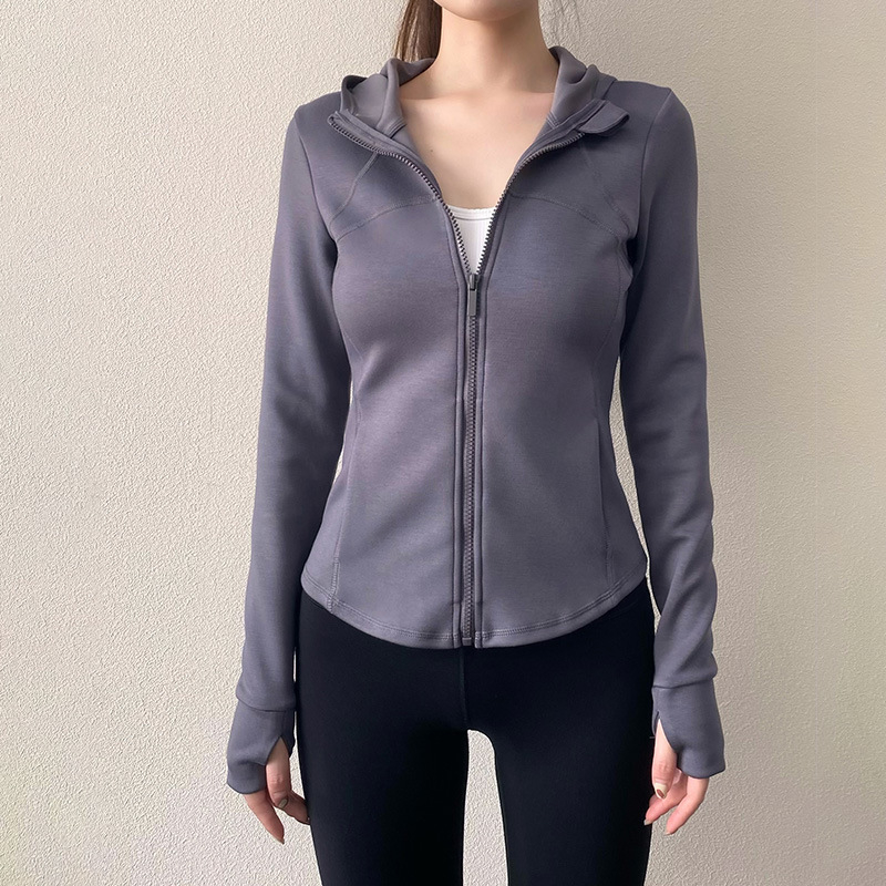 Moteriška kapuciuota sportinė striukė rudenį — ilgomis rankovėmis, 50% medvilnė