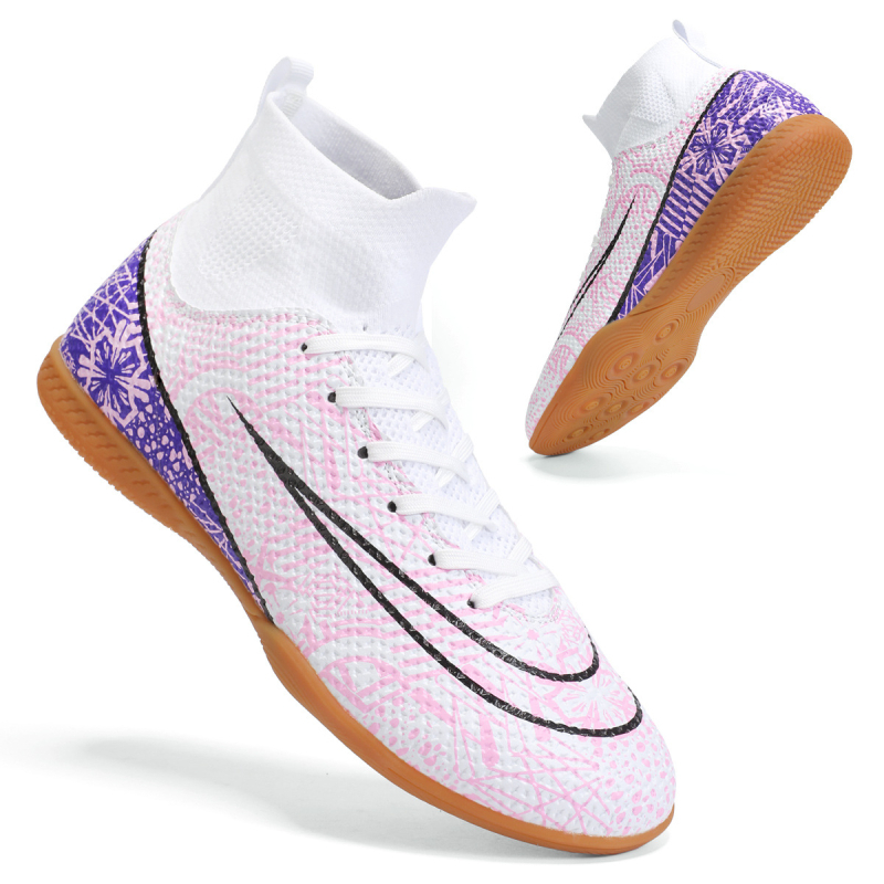 Futbolo bateliai su aukštu viršumi, viršutinė dalis iš nailono odos, padas iš veršiukų sausgyslių, prieš slydimą