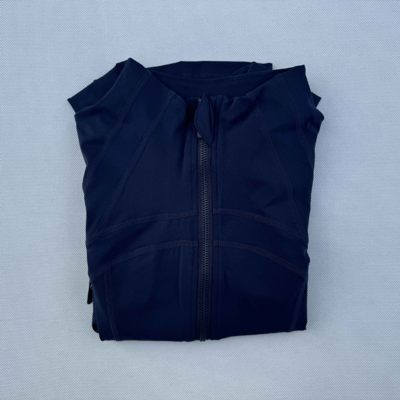 Lulu moterų sportinis švarkas - ilgos rankovės, siauras siluetas, kvėpuojanti elastinga medvilnės mišinio medžiaga