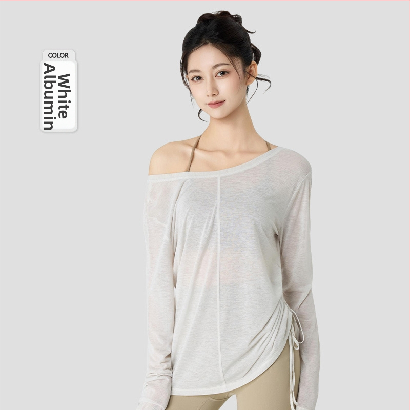 Jogos hoodis su gobtuvu – kvėpuojantis, laisvas pjūvis, ilgis virš klubų, 100% poliesteris