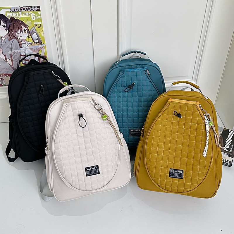 Športový batoh na badminton s oddeleným priehradkom na topánky a mokro-sucho oddelenie (nylon; polyesterové vnútro; zakrivený ramenný popruh)