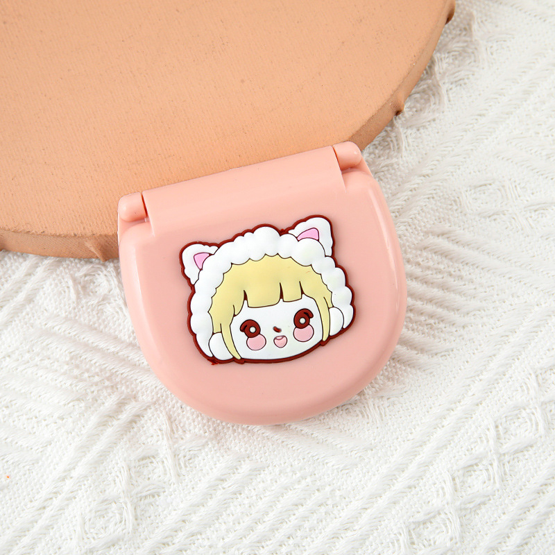 Siuvimo dėžutė – nešiojama, kompaktiška, mielas stilius; prekinis ženklas: Tibei; 500 vnt./vienetas; svoris apie 42,2 g; pakuotė: Opp pakuotė