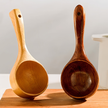 Virtuvės šaukštas su mediniu kotu, modernus minimalistinis stilius, ilgas kotas, tinkamas makaronams ir sriuboms