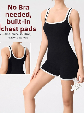 Moteriškas vienos dalių jogos kostiumėlis su krūtinės pagalvėlėmis, drėgmę šalinantis audinys, sudėtis 90% nailonas, 10% spandeksas, skirtas oro jogai