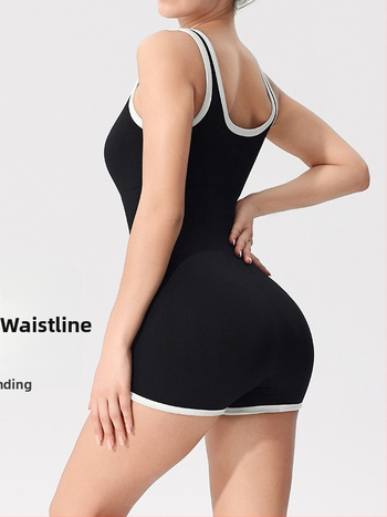 Moteriškas vienos dalių jogos kostiumėlis su krūtinės pagalvėlėmis, drėgmę šalinantis audinys, sudėtis 90% nailonas, 10% spandeksas, skirtas oro jogai