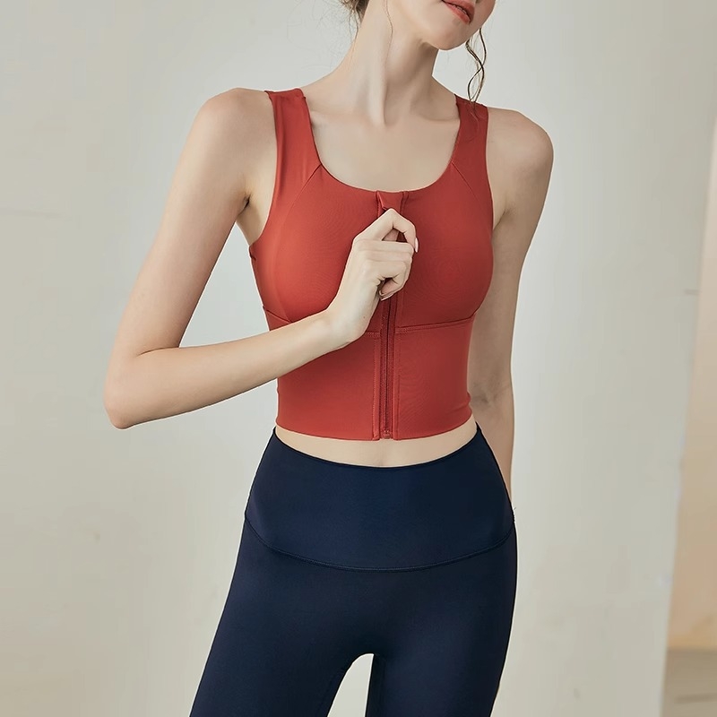 Sieviešu sporta krūšturis ar priekšējo rāvējslēdzēju — augsta atbalsta, triecienizturīgs, 3/4 krūšu kauss ar vidēju formu, fiksētas dubultās siksnas, materiāls neilons-spandekss