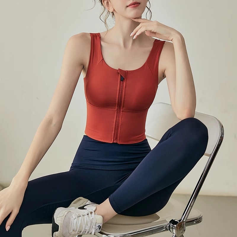 Sieviešu sporta krūšturis ar priekšējo rāvējslēdzēju — augsta atbalsta, triecienizturīgs, 3/4 krūšu kauss ar vidēju formu, fiksētas dubultās siksnas, materiāls neilons-spandekss