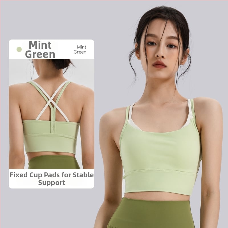 Viengabala sieviešu sporta krūšturis ar fiksētām dubultajām plecu siksnām, 3/4 kauss, veidots kauss ar plānu augšu un biezāku apakšu, materiāls neilons/spandekss 75/25, odere spandekss 25%.