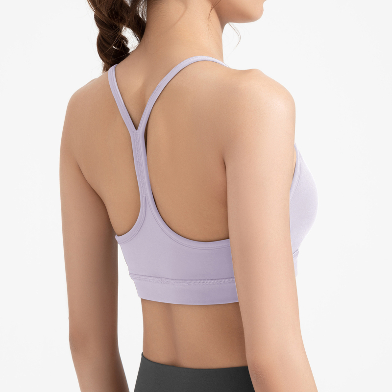 Sporta krūšturis skrējējiem un fitnesam – pilnas kupas, biezi veidotas kupas, fiksētas dubultās plecu siksnas, muguras aizdare ar trim sprādžām; galvenais materiāls: neilons; oderējums: spandekss