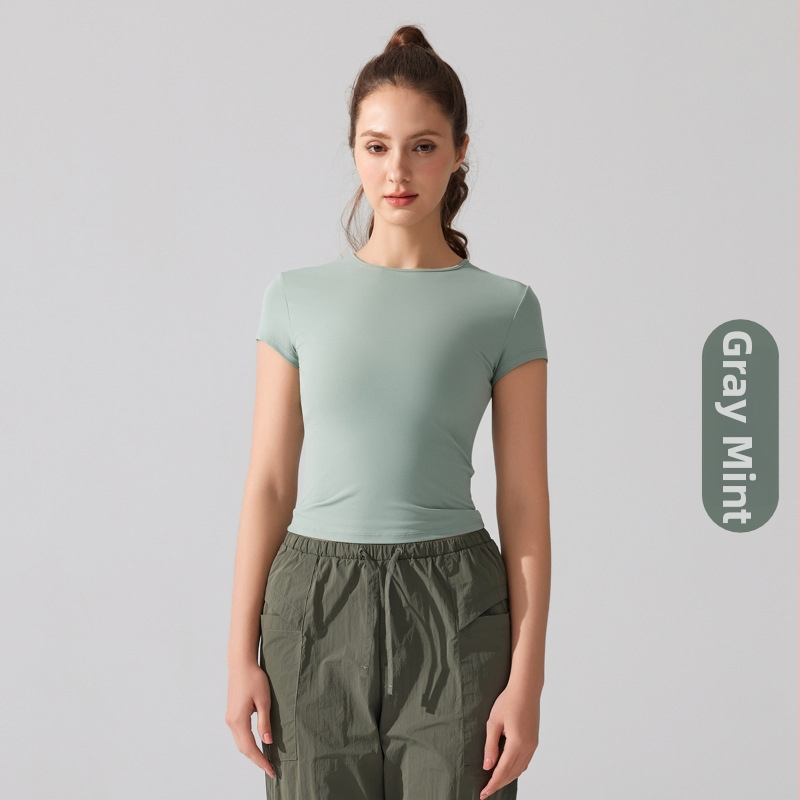 Joga marškinėliai su trumpomis rankovėmis, kvėpuojantis ir greitai džiūstantis audinys Cloud Sense Pro, sudėtis 87,9% nailonas ir 12,1% spandeksas, liesas kirpimas