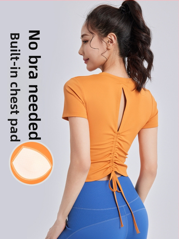 Moterų jogos marškinėliai su krūties pagalvėlėmis, trumpomis rankovėmis, raišteliai, siauras kirpimas, kvėpuojantis (Kvėpuojantis • Poliesteris + Spandeksas • 82.5% + 17.5% • Trumpomis rankovėmis • Siauras kirpimas)