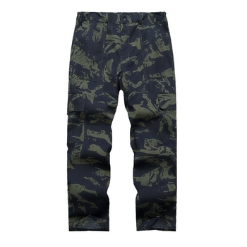 Kamufliažiškai tiesaus kirpimo kelnes, audinys: cheminių pluoštų mišinys, funkcija: nuo nešvarumų, raštas: kamufližas, tinkama visoms sezonoms, prekės kodas Jd001
