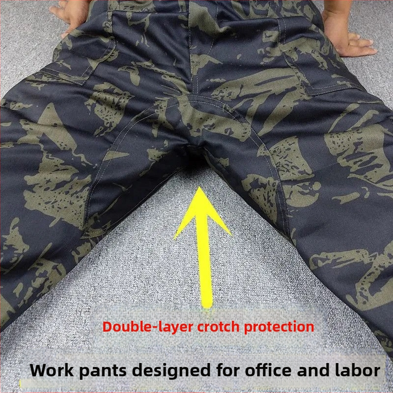 Kamufliažiškai tiesaus kirpimo kelnes, audinys: cheminių pluoštų mišinys, funkcija: nuo nešvarumų, raštas: kamufližas, tinkama visoms sezonoms, prekės kodas Jd001