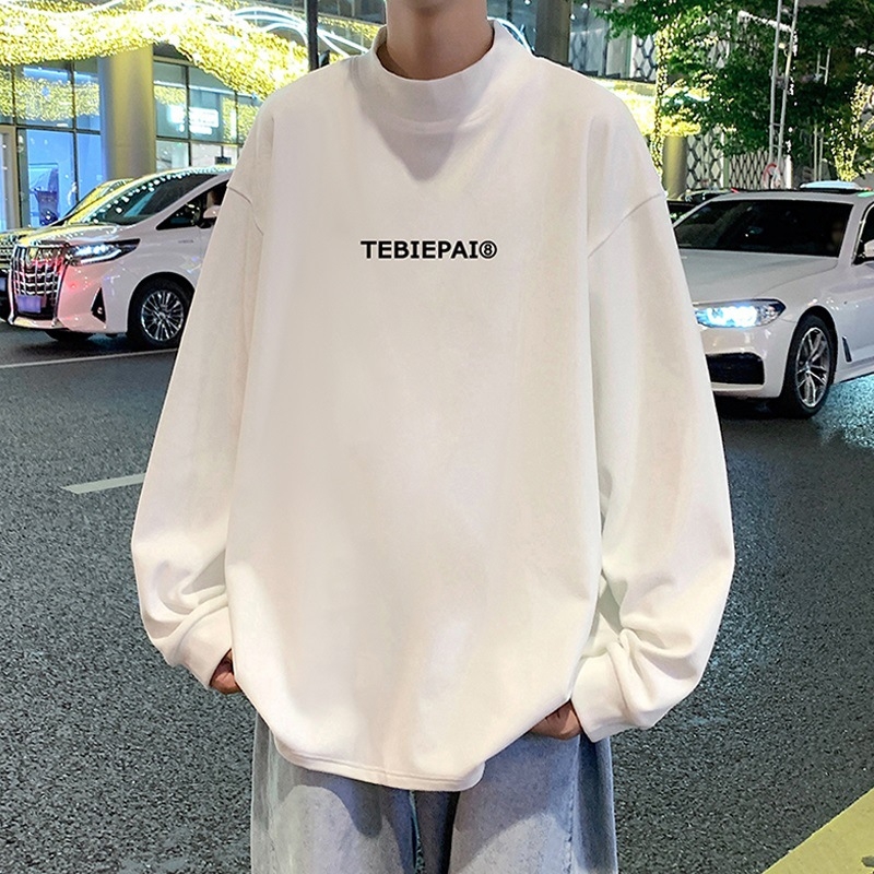 Тениска с дълъг ръкав, свободна кройка, кръгла яка; полиестер 96% + еластан 4%; за зимния и есенно-пролетния сезон