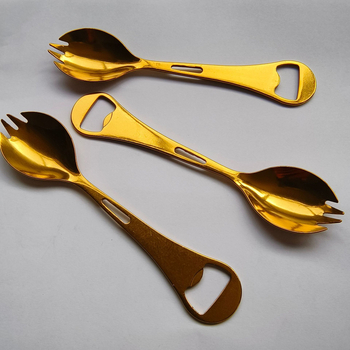 Trys viename nerūdijančio plieno šaukštas su šakute ir butelių atidarytuvu lauko naudai; 316 nerūdijantis plienas; vandens poliravimas; lazeriu graviruotas logotipas