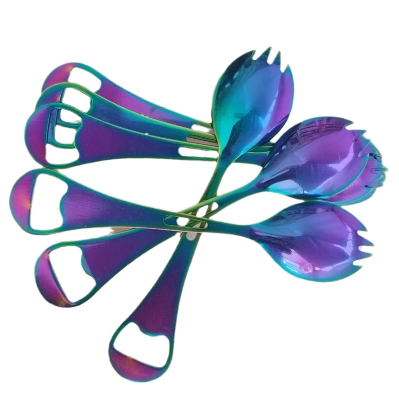 Trys viename nerūdijančio plieno šaukštas su šakute ir butelių atidarytuvu lauko naudai; 316 nerūdijantis plienas; vandens poliravimas; lazeriu graviruotas logotipas