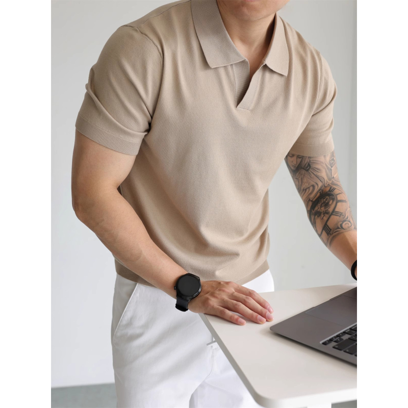 Polo majica s V-izrezom, kratki rukavi, opušten kroj, tkanina od poliester vlakana