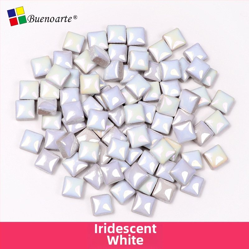 Rankų darbo keraminiai mozaikos fragmentai, nereguliarios formos, glazūruotas paviršius